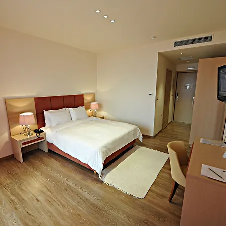 丽城酒店 4* 卡拉马塔